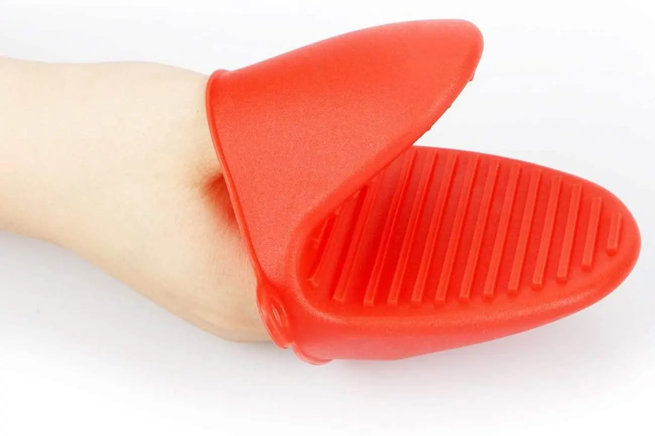 2 Pieces silicone heat resistant cooking pinch mitts, mini oven mitts - Image 11