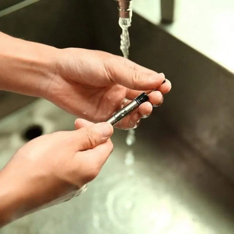 Collapsible Metal Stainless Steel Reusable Straw with container - Image 3